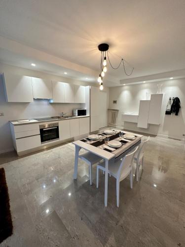 Foto Bilocale con Terrazzo e Garage in Centro Bergamo 4