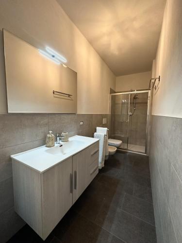 Foto Bilocale con Terrazzo e Garage in Centro Bergamo 3