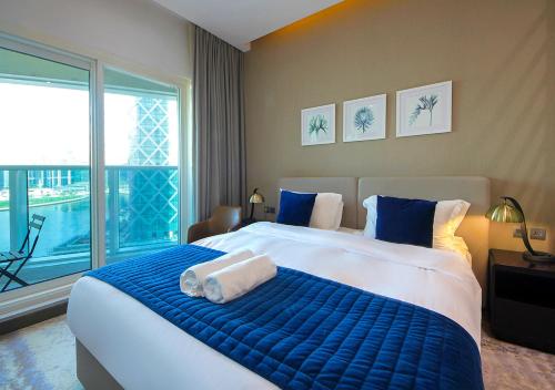 Modern Canal View with Balcony Damac Prive Dubai
