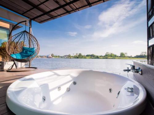 Vista de un río cerca de este resort