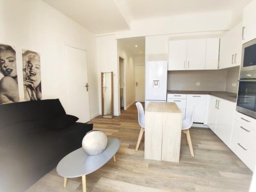 2pièces - 1 chambre - Port de Nice - balcon