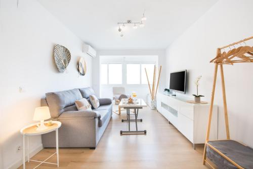 WintowinRentals Modern, Fully Equipped and Well Connected Apartment in Málaga