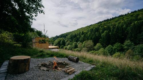 Příroda nedaleko luxury tent