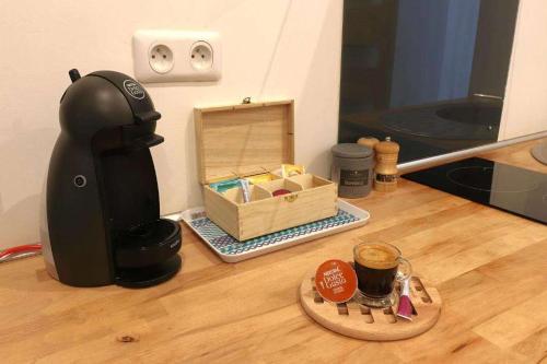 Φαγητό σε αυτό το διαμέρισμα ή κάπου εκεί κοντά