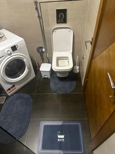 Bany a Hill Apartment