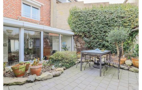 2 Bedroom Cozy Home In Gravelines