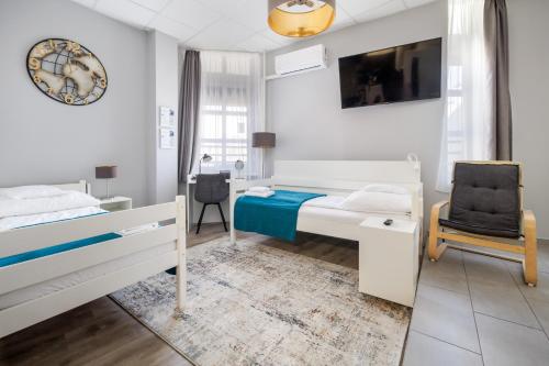 Downtown Apartment House Blue