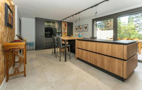 Beautiful Home In Sète