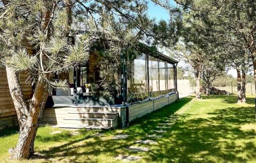 Κήπος έξω από το Stunning Apartment In Smoldzino