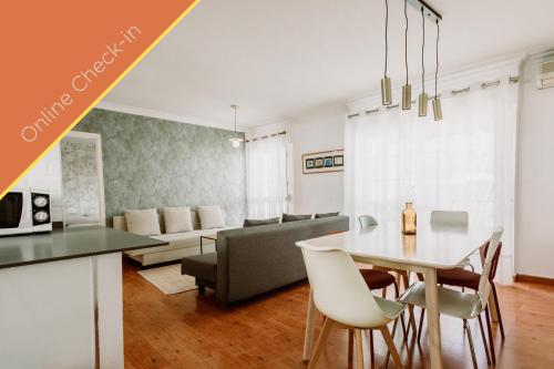 Spacious central apartment