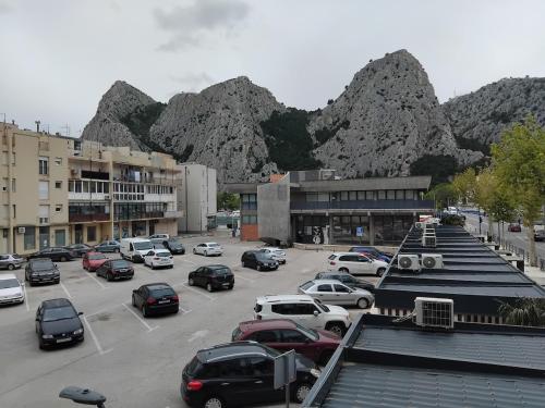 Apartment Kenova - Omiš center