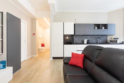 Certosa Enchanting Apartment with Balcony - Top Collection