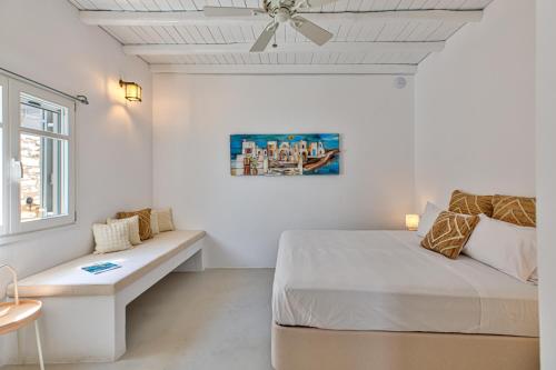 Silver Apartment Ammos