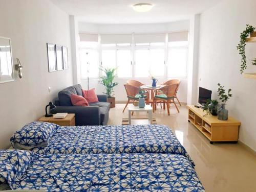 Padre Cueto Beach Flat by Canary365