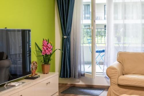 Central Premium Condo