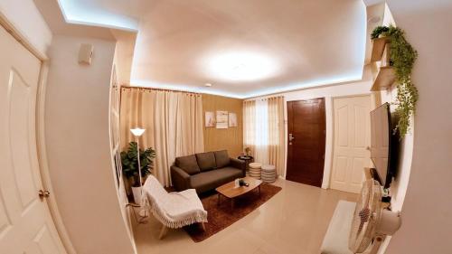 Et opholdsområde på Japandi Hideaway Antipolo