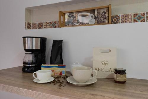 Casa amplia y acogedora en el corazón de Laurelesにあるコーヒーまたはお茶