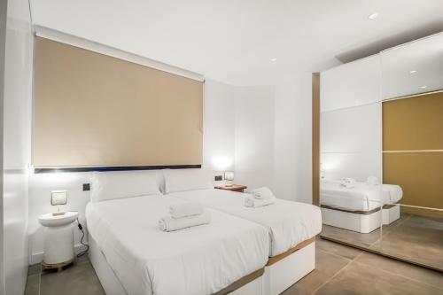 Las Palmas Beach House Retreat