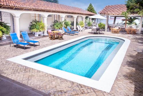 Bassein majutusasutuses Santorini Casablanca Resort või selle lähedal
