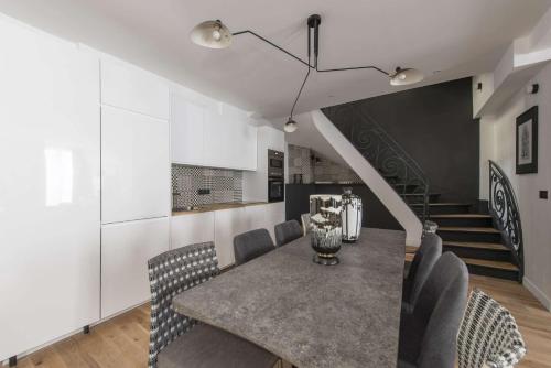 Photo de la galerie de l'établissement Garbeau, à Paris