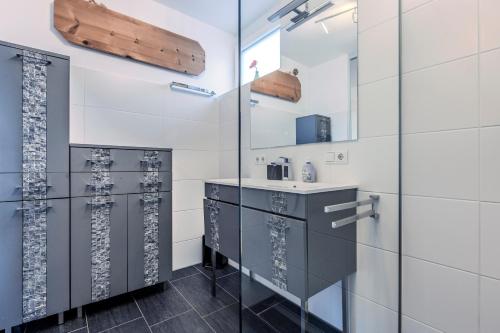 Vannituba majutusasutuses Penthouse in den Bergen