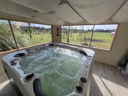 Le Mas des Cerisiers JACUZZI et SAUNA inclus pour tous les logements photo 47