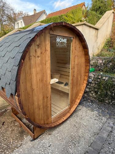 a barrel house with a home failure sign in it at La Plumeria in Baincthun