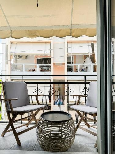 Apartment near Metro + Port