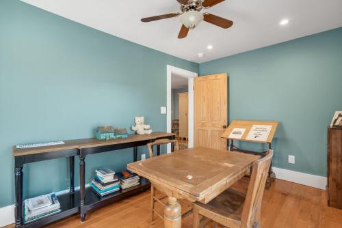 Gallery image of Junxtion - Impeccably Restored Historic Home in Downtown Cape Charles! in Cape Charles