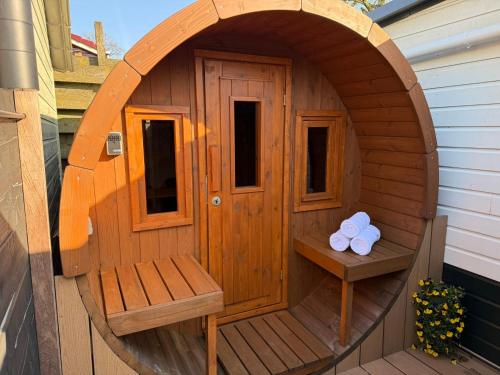Φωτογραφία από το άλμπουμ του Eekhoorn, vakantiehuis met barrelsauna σε Voorthuizen