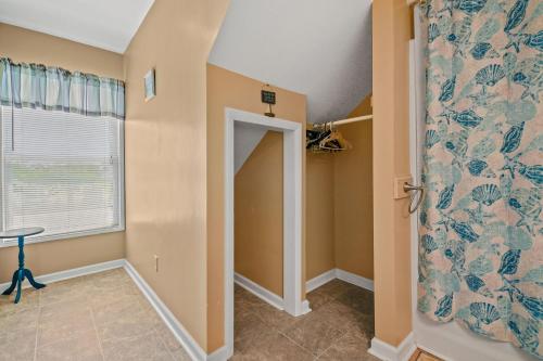 Φωτογραφία από το άλμπουμ του Lighthouse View - Water views & shared pool! σε Birch Town