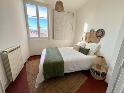 Duplex de charme, hyper centre, place des Carmes