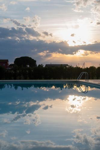 Kolam renang di atau dekat dengan Agriturismo Turin