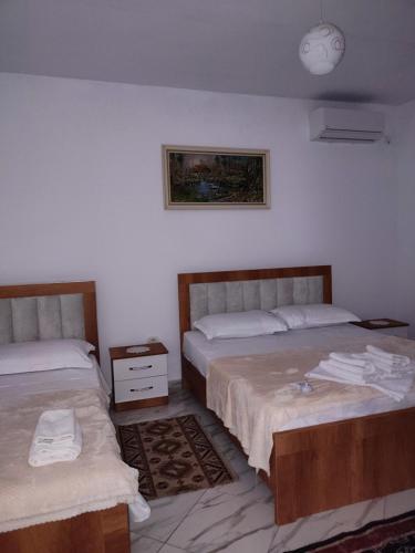 Katil atau katil-katil dalam bilik di Guest House Zotkaj