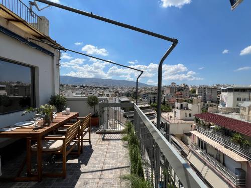 Acropolis Cityscape Loft