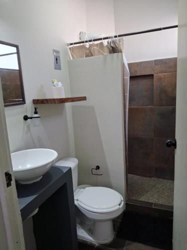 Koupelna v ubytování Suites 15 Avenida