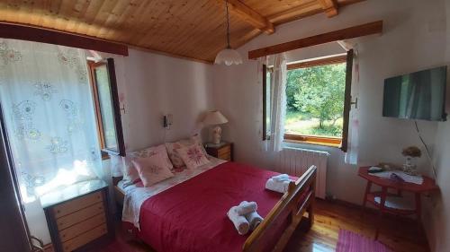 Posteľ alebo postele v izbe v ubytovaní Apartments by the sea Merag, Cres - 11791