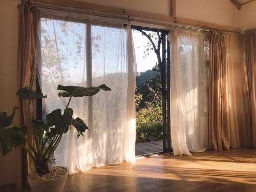 Un jardín fuera de Thung Lũng Sun View homestay