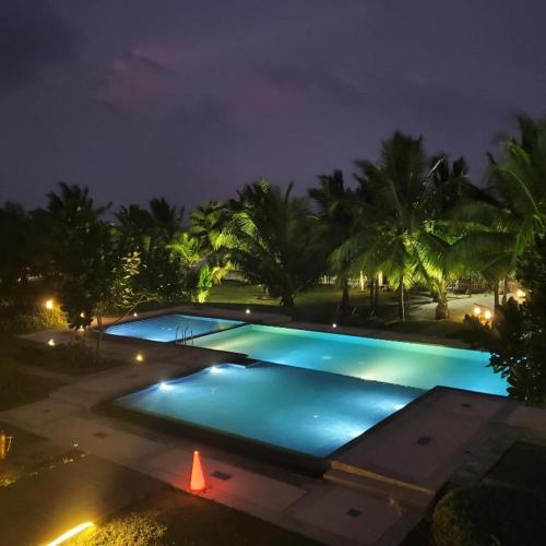 Kolam renang di atau dekat dengan Beach Front Trinco
