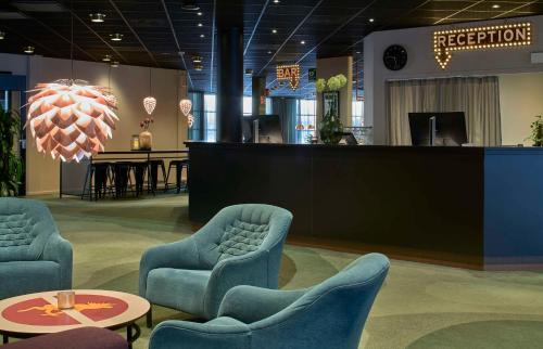 Coin salon dans l'établissement Scandic Bollnäs