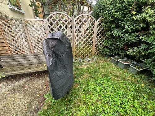 Photo de la galerie de l'établissement Relaxing 2BR Apartment with Private Garden, Near the City Center, à Annecy