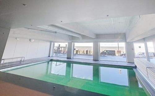 Der Swimmingpool an oder in der Nähe von Studio-M