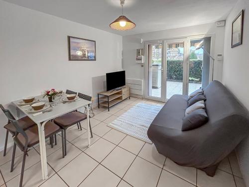 terasse marine, F2 Large terrasse privative à 5mn de la plage