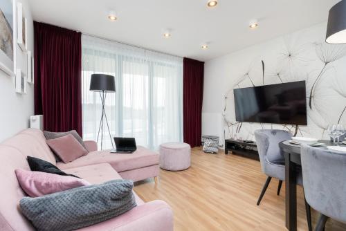 Tarasy Bałtyku Piękny Apartament Parking & Duży Balkon by Renters Prestige