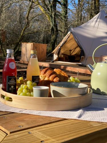 Tente luxe vue Etang avec jacuzzi 4