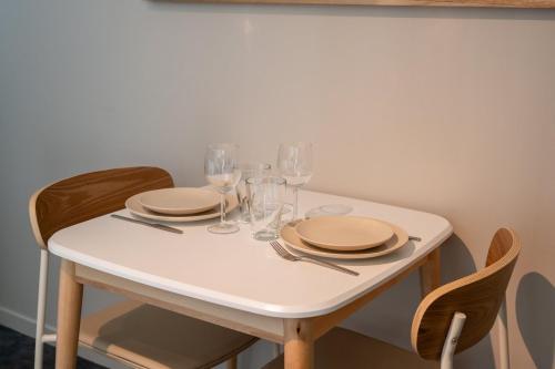 Gambar di galeri bagi Flat near Parc Barbieux with terrace di Croix