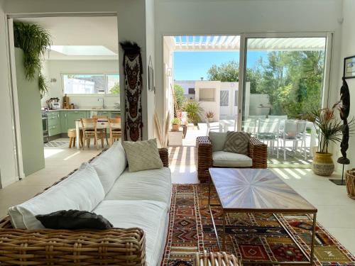 PGH N2 - Villa avec Piscine à 50m de la Plage