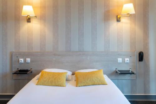 Ένα ή περισσότερα κρεβάτια σε δωμάτιο στο Sure Hotel by Best Western Angouleme