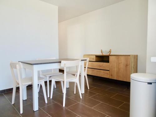 PGH N5-25m de la plage, Vue Mer, Piscine, Parking