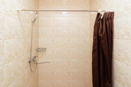 Ванная комната в Diamond Hotel Tashkent